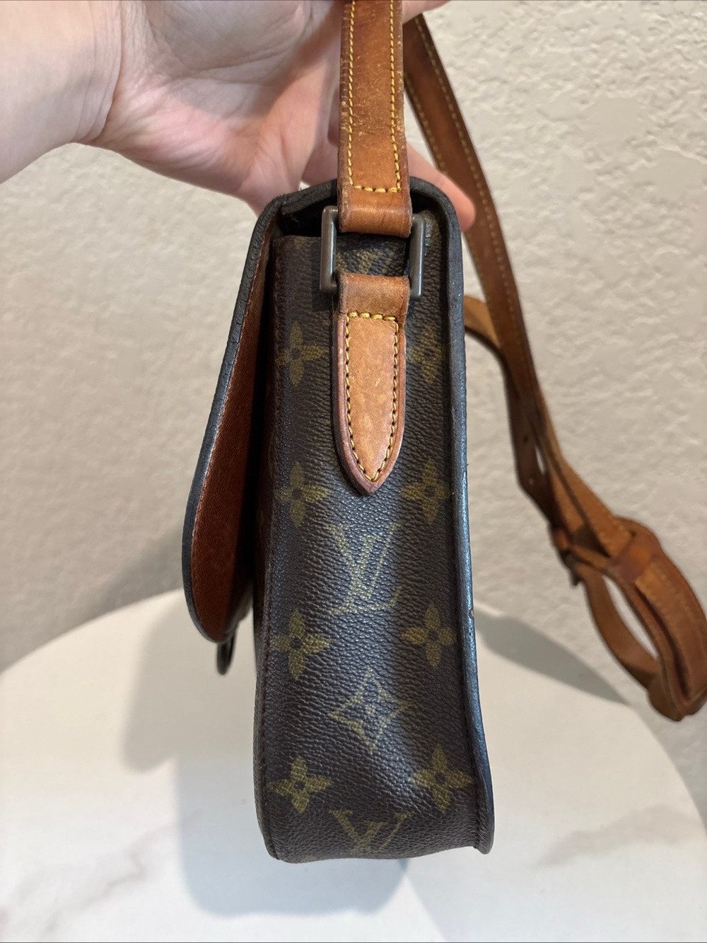 Louis Vuitton GM Saint Cloud Brown Monogram Crossbody Bag - Picture 6 of 16